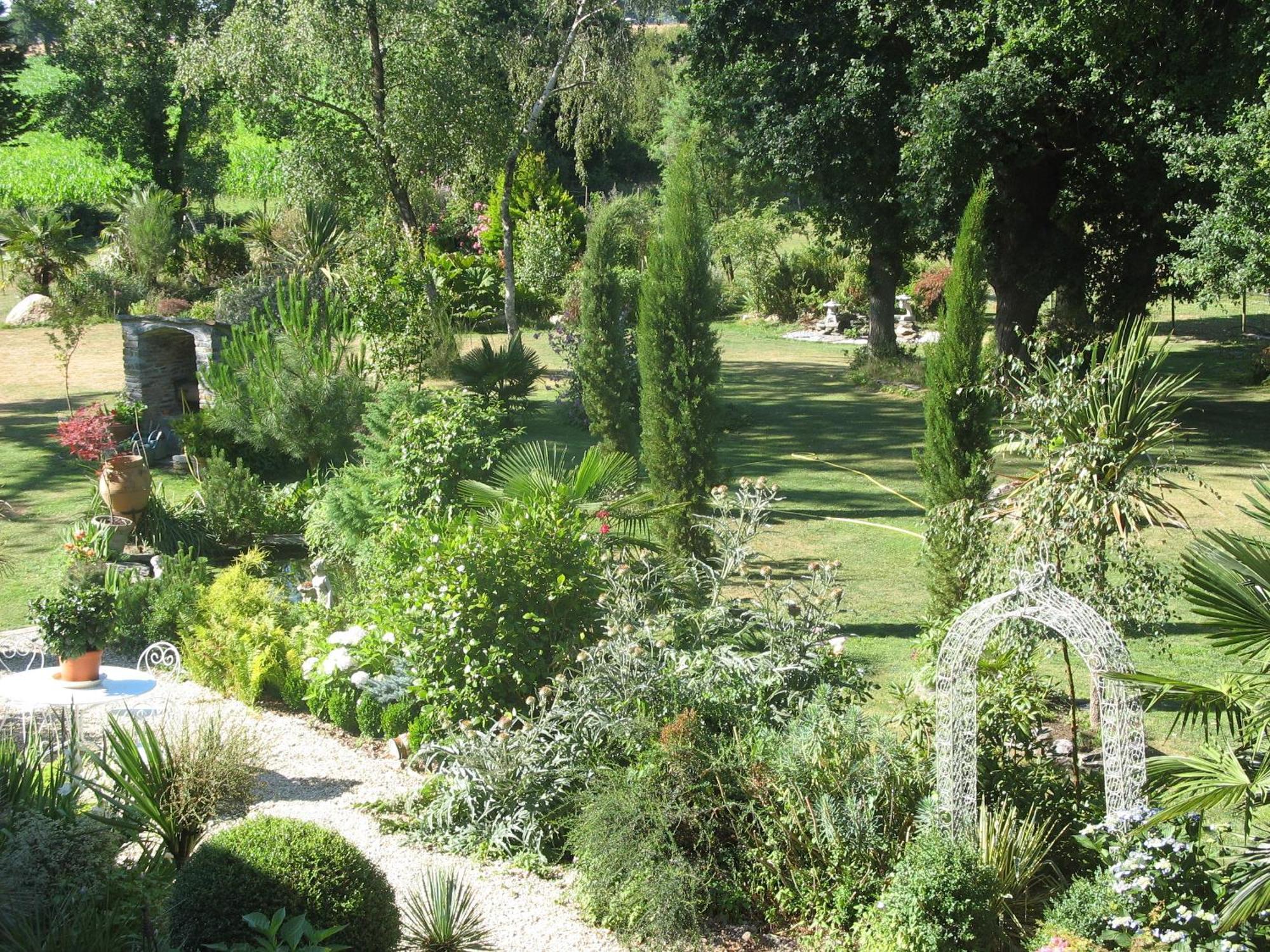 Le Clos Saint Fiacre Hotel Carentoir Exterior photo